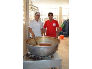 Kızılay’dan Her Gün Bin Kişiye Sıcak Yemek