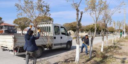 Park ve bahçelerde  çalışmalar devam ediyor