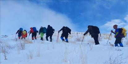 Van'da dağcılar Hayal Dağı'na zirve tırmanışı yaptı