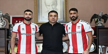 Sivasspor, Efkan Bekiroğlu ve Tolga Ciğerci'yi transfer etti