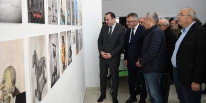 Seydişehir'de karikatür sergisi açıldı