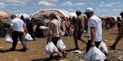 Somali'de yaklaşık 260 bin kişiye kurban eti dağıttılar