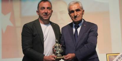 TÜFAD Konya’dan Recep Uçar'a ödül!