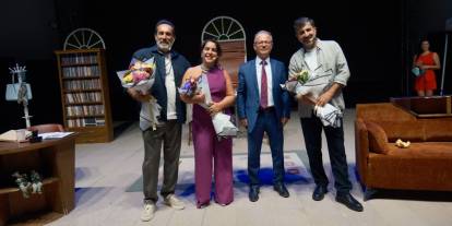 'Aşkın Komedisi' sahnede ayakta alkışlandı
