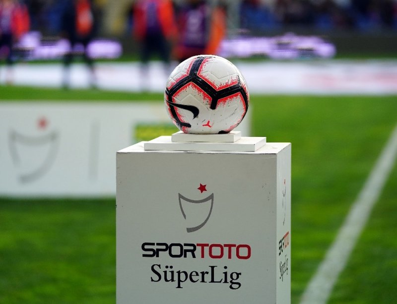 Spor Toto Süper Lig: Medipol Başakşehir: 0 - Atiker Konyaspor: 0 (Maç devam ediyor)
