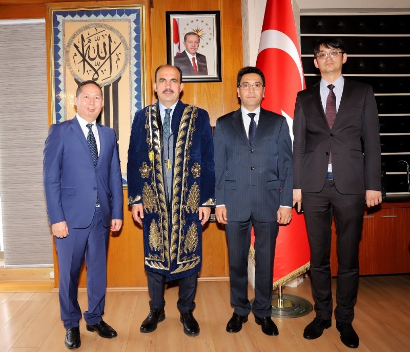 Özbek heyetten Başkan Altay’a ziyaret