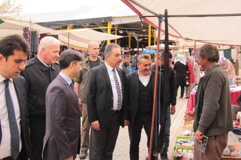 Vali Toprak Seydişehir’de vatandaşlarla bir araya geldi