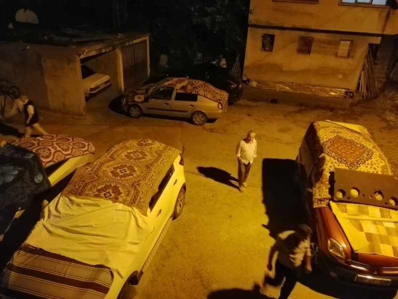 Dolu uyarısına karşı halılı kilimli önlem