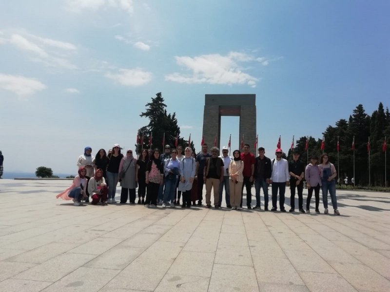 AKİP’in başarılı öğrencilerine Çanakkale ve Bursa gezisi