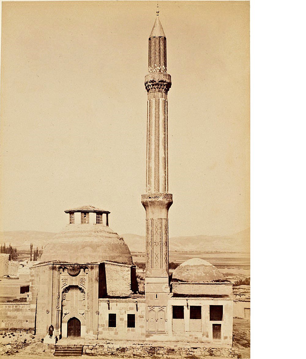 ince-minareli-medrese-1.jpg
