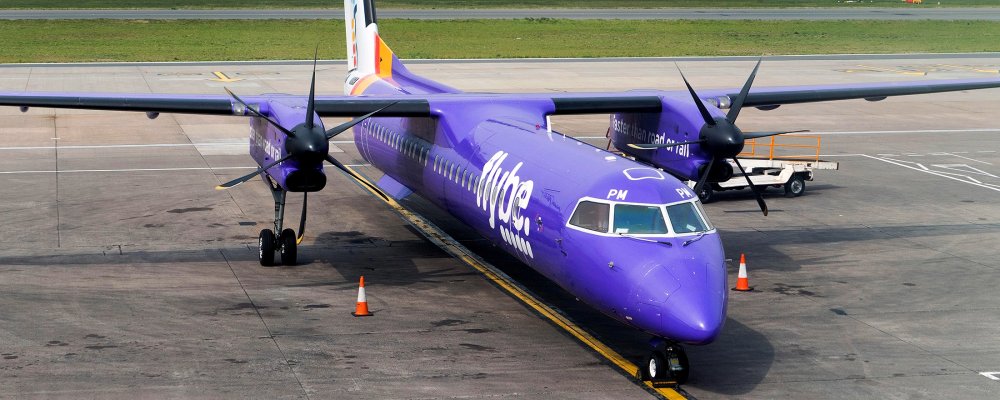 hero-flybe-dash-8-aircraft-turnhouse-airport-edinburgh-scotland-credit-alamy-2ab01wa.webp