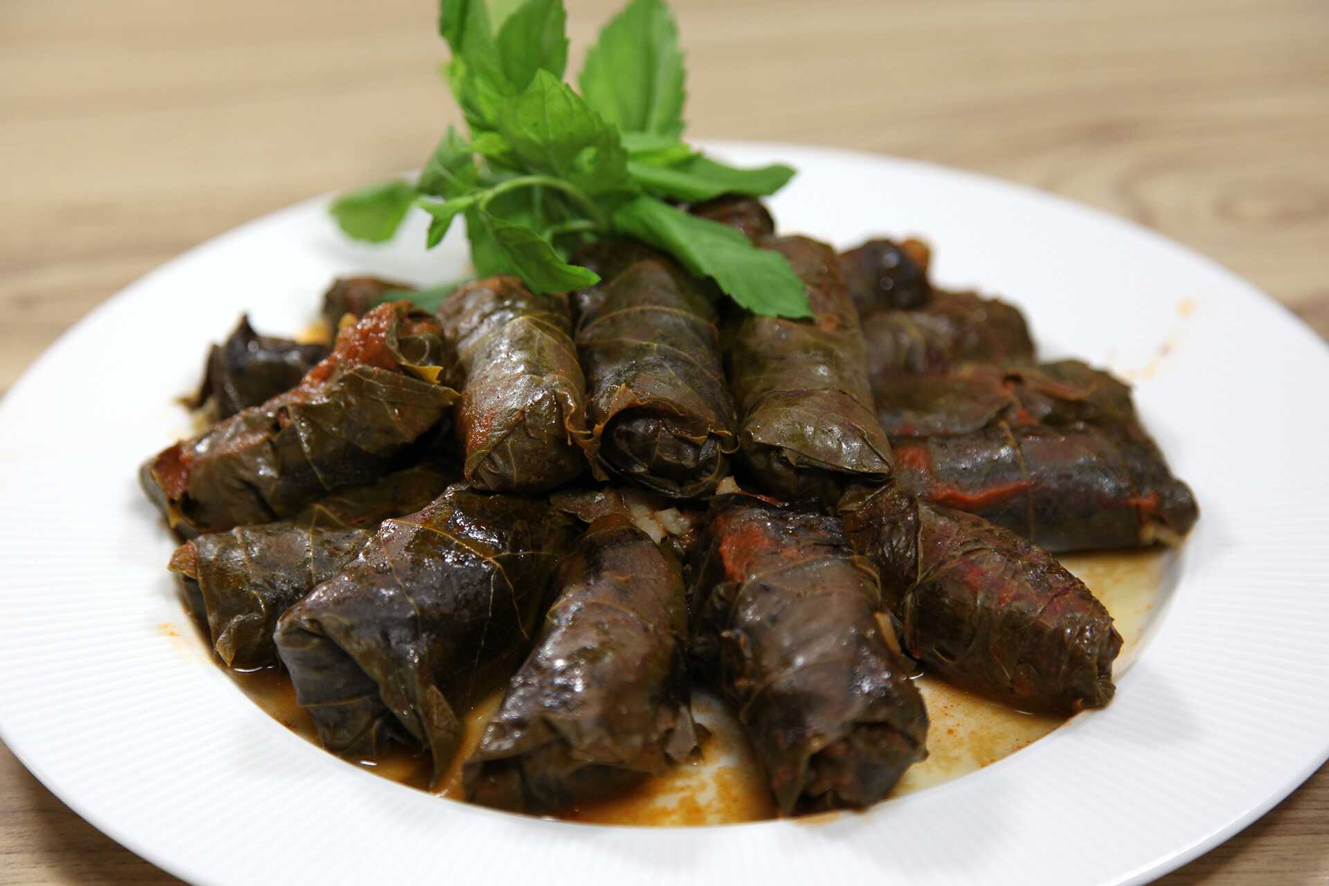 etli-yaprak-sarma-4d769e.jpg