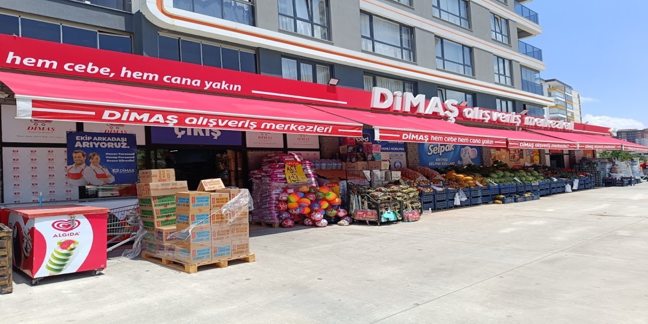 dimas-2.jpg