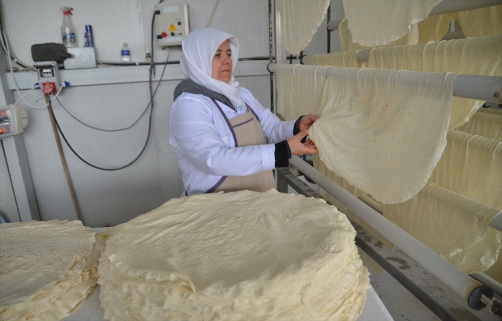 aa-20250219-37097426-37097417-konyali-kadinlarin-kurdugu-kooperatifin-urunleri-zincir-marketlerin-raflarinda.jpg