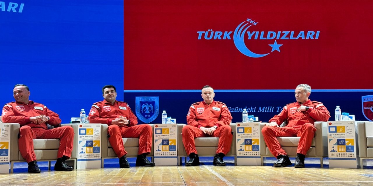 aa-20250220-37114556-37114553-turk-yildizlari-ekibi-ikaf25te-genclerle-bulustu.jpg