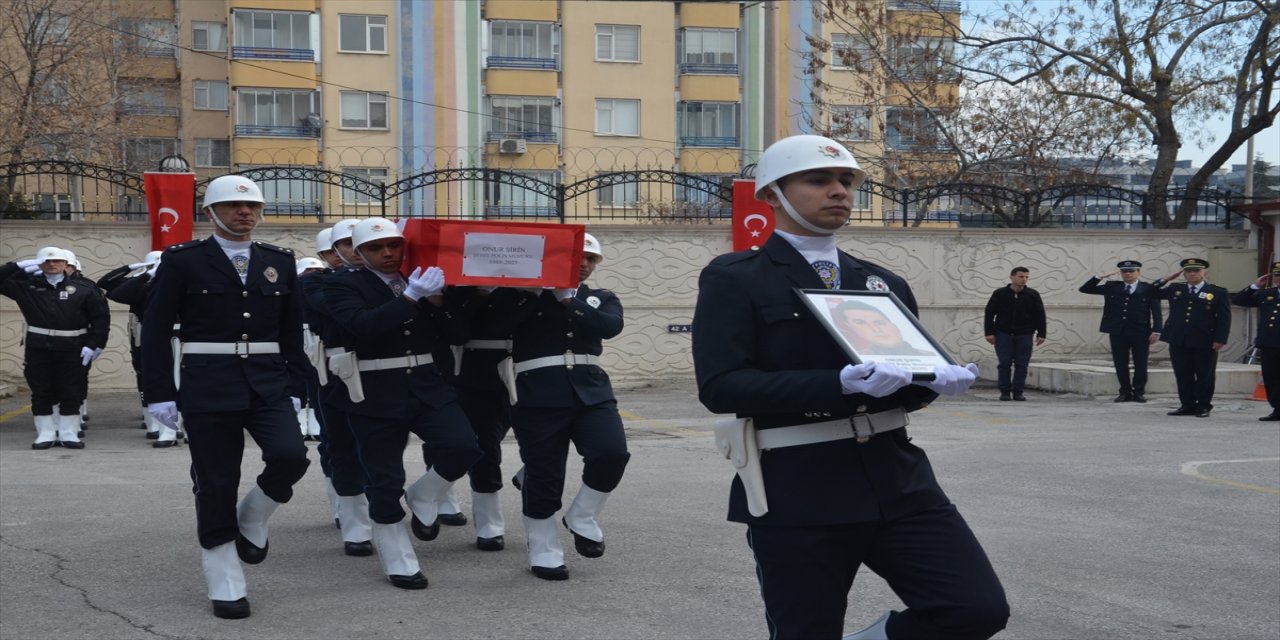 aa-20250226-37171371-37171368-konyada-trafik-kazasinda-sehit-olan-polis-memuru-icin-toren-duzenlendi.jpg