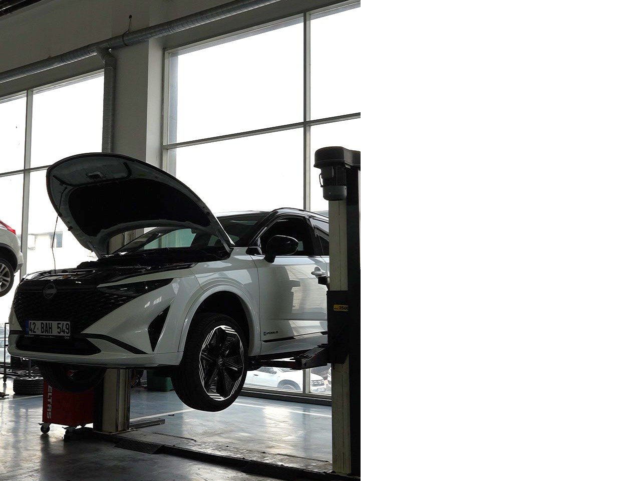 nissan-5.jpg