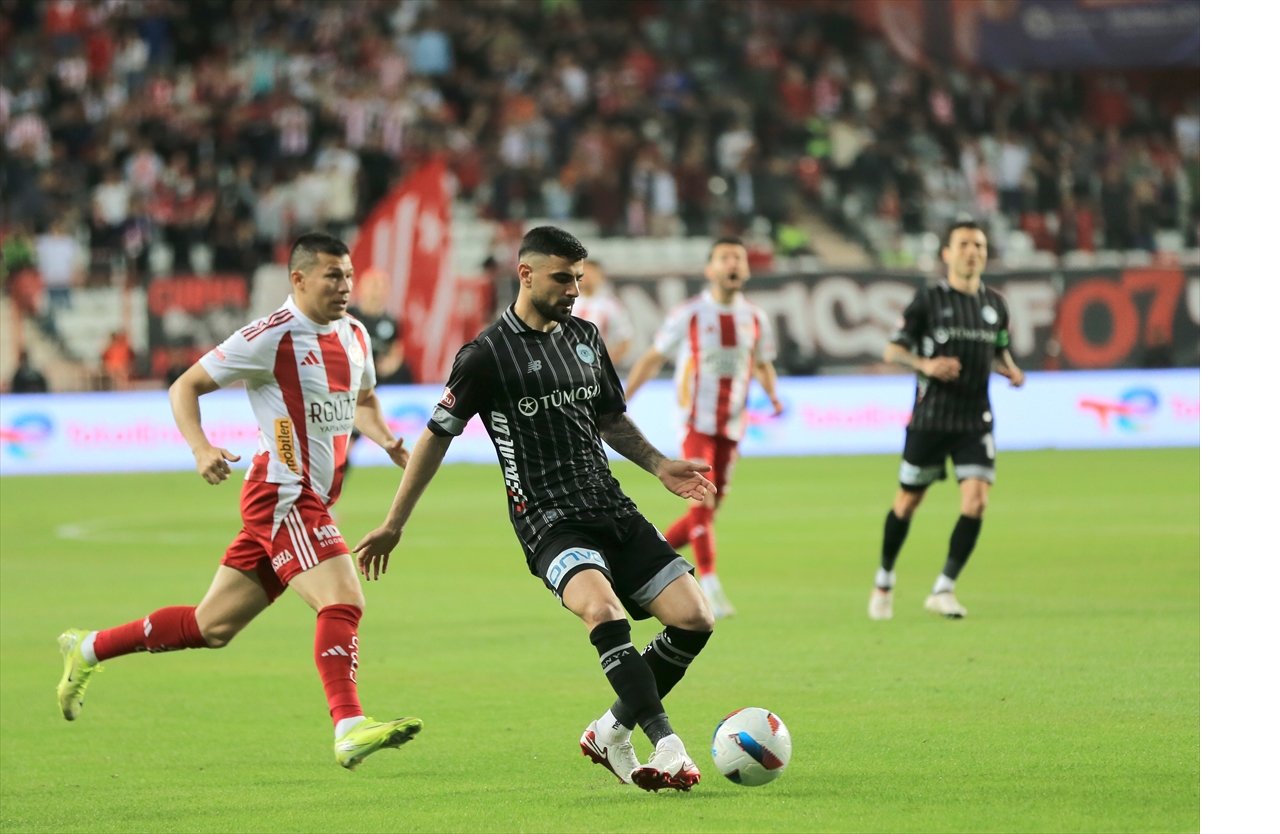aa-20250502-37827520-37827515-onvo-antalyaspor-tumosan-konyaspor.jpg