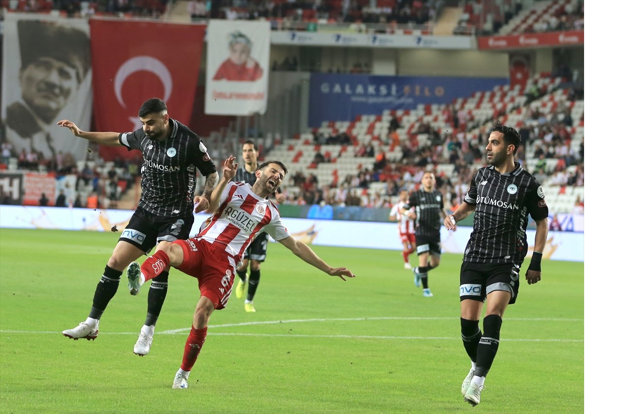 aa-20250502-37827520-37827516-onvo-antalyaspor-tumosan-konyaspor.jpg
