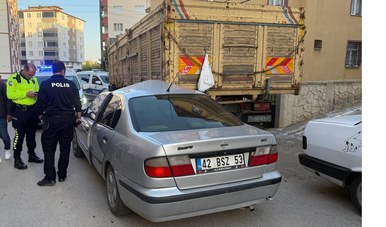 aa-20250508-37890951-37890950-otomobil-park-halindeki-kamyonun-altina-girdi.jpg