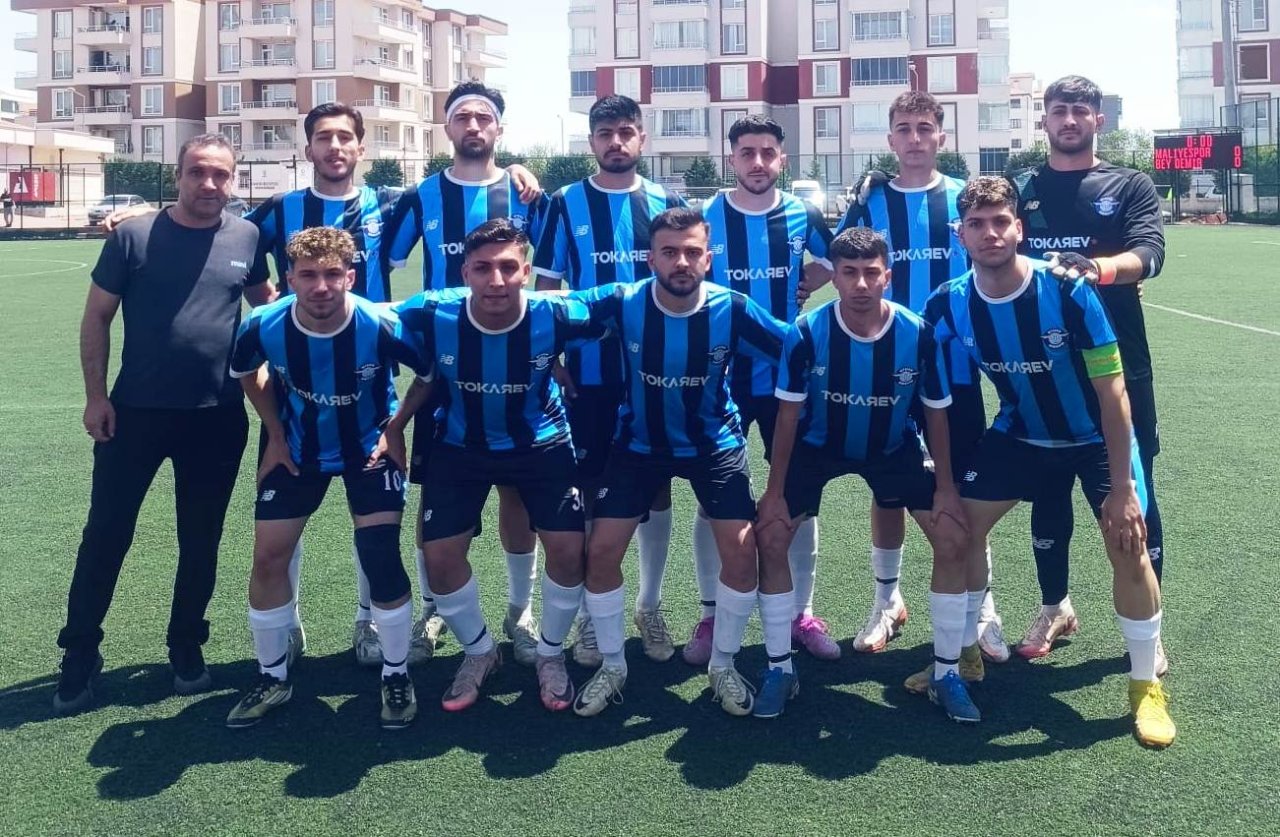 aa-20250518-38000595-38000594-konyada-kafileyi-tasiyan-otobusun-lastigi-patlayinca-futbolcular-maca-taksiyle-gitti.jpg