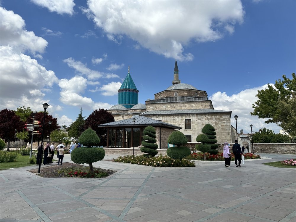aa-20250604-38178212-38178207-mevlana-muzesi-yilin-ilk-dort-ayinda-917-bin-ziyaretci-agirladi.jpg