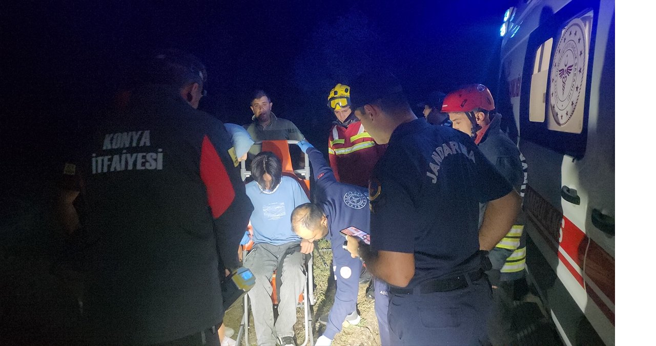 aa-20250630-38433454-38433452-konyada-kayaliklarda-mahsur-kalan-2-cocuk-kurtarildi.jpg