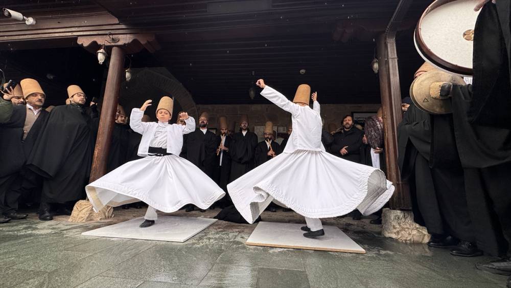 aa-20251207-39913748-39913746-hazreti-mevlananin-752-vuslat-yil-donumu-uluslararasi-anma-torenleri-basladi.jpg