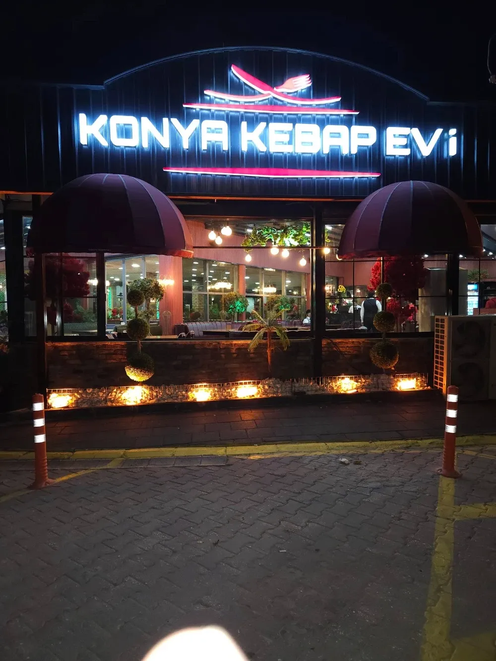 konya-kebap-evi-001.webp