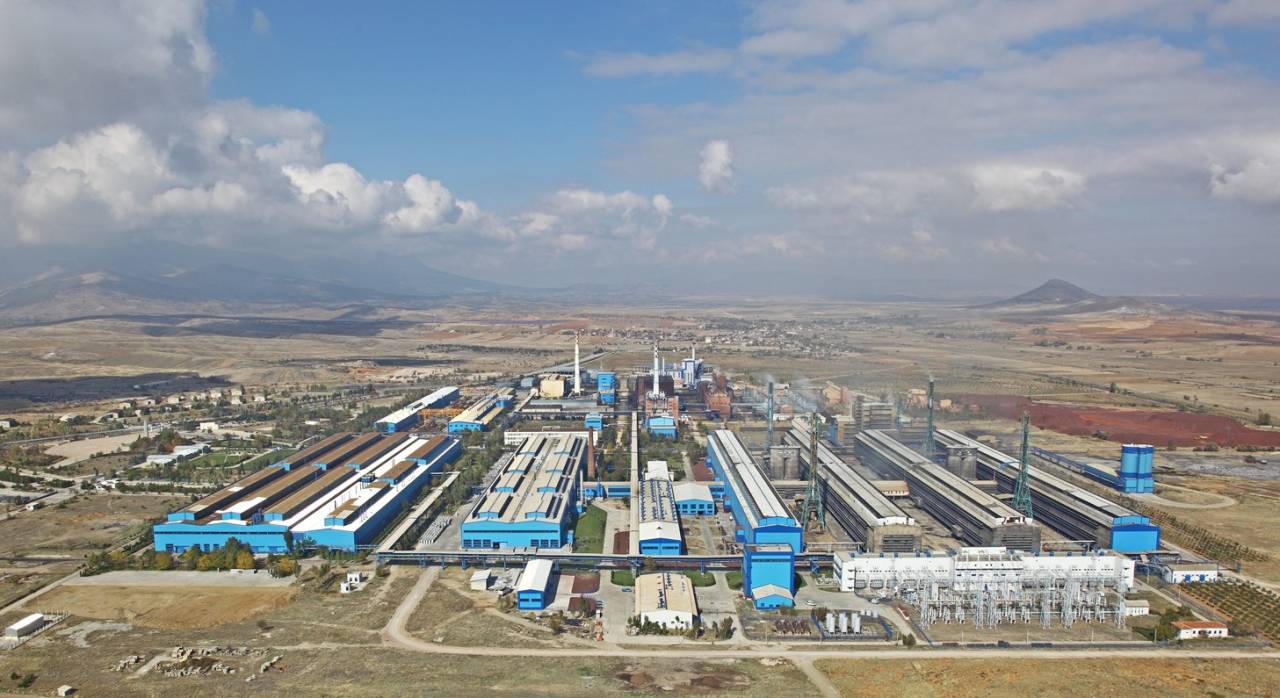 eti-aluminyum-fabrikasi-gunes-enerjisi.jpg