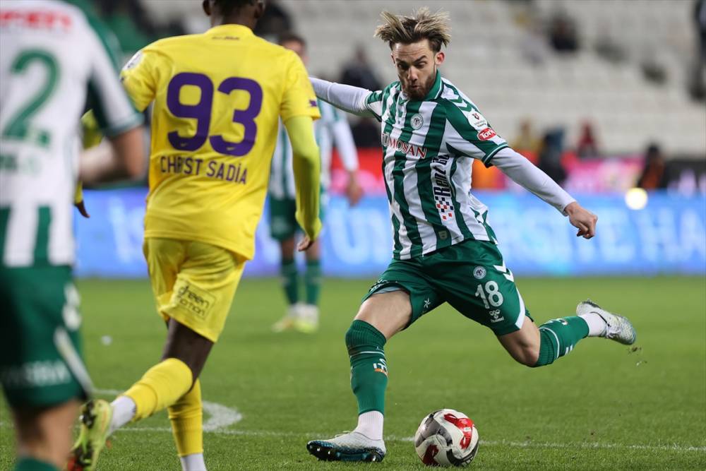 aa-20260119-40304529-40304527-tumosan-konyaspor-ikas-eyupspor.jpg