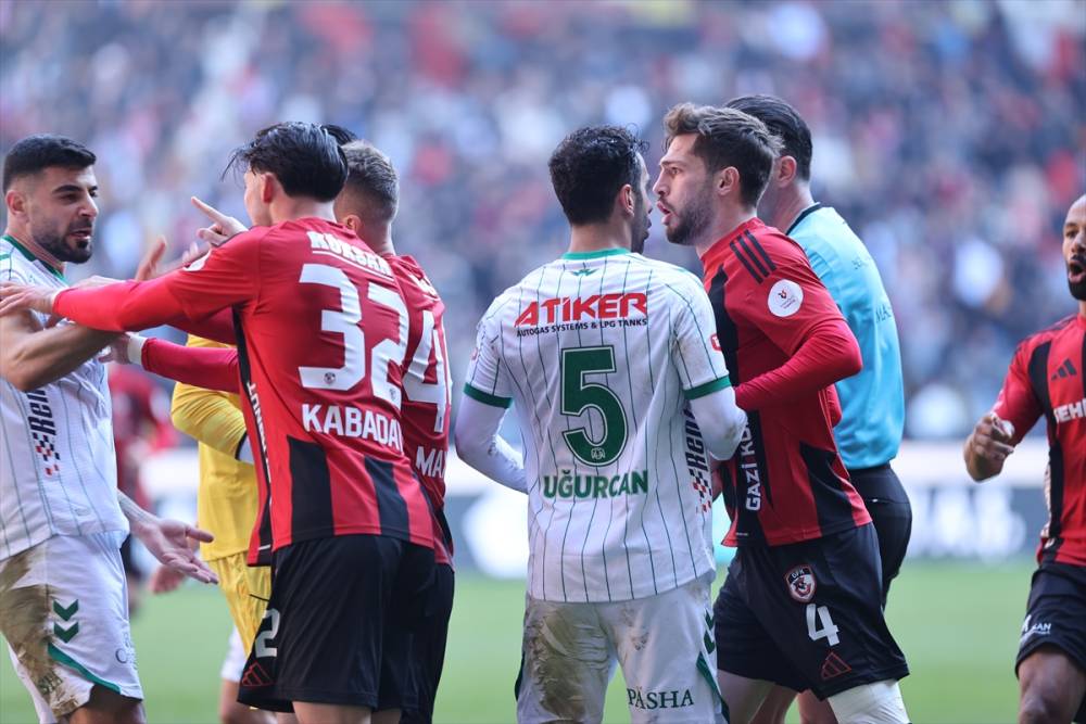 aa-20260125-40362045-40362043-gaziantep-fk-tumosan-konyaspor.jpg