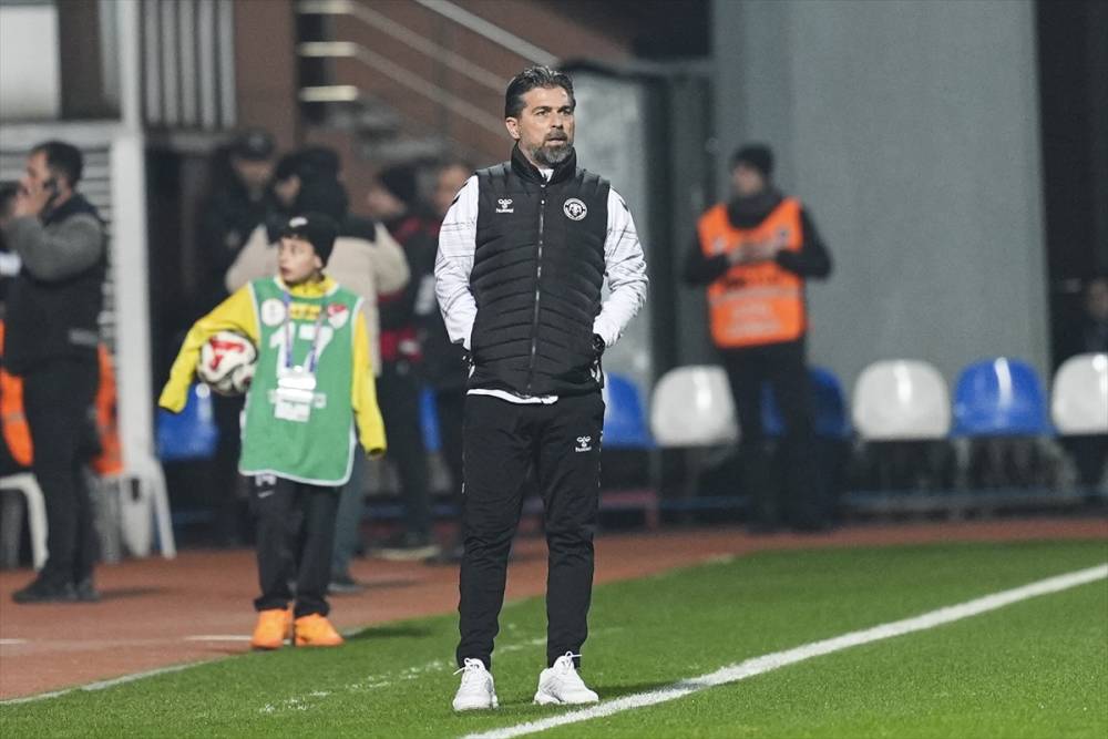 aa-20260305-40743852-40743849-ikas-eyupspor-tumosan-konyaspor.jpg