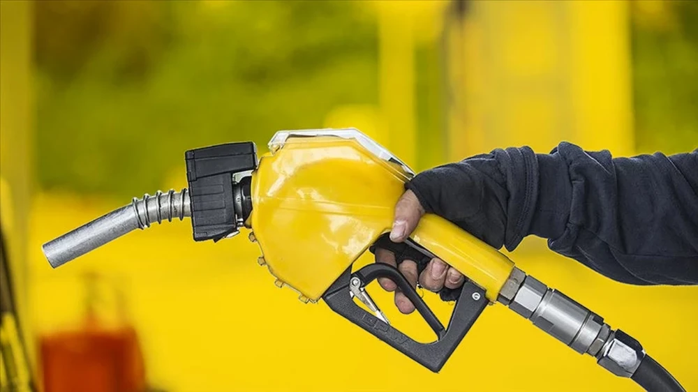 guncel-motorin-ve-benzin-fiyati.webp