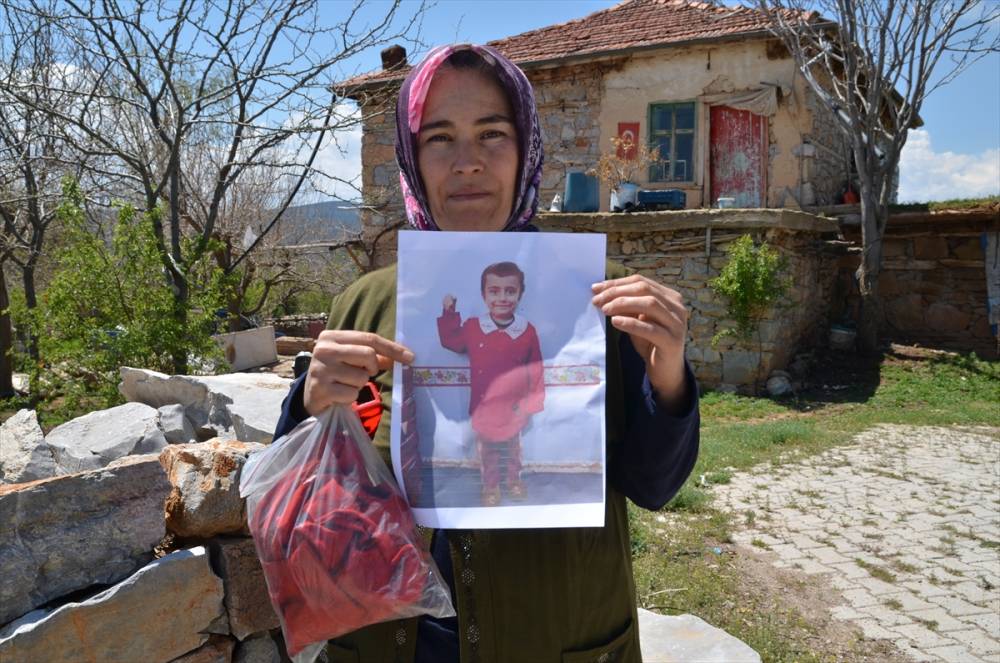 aa-20260501-41259199-41259197-konyali-anne-10-yildir-kayip-olan-oglundan-gelecek-haberi-bekliyor-001.jpg