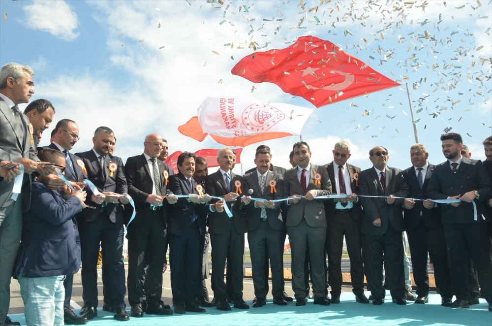 aa-20260501-41264030-41264028-ulastirma-ve-altyapi-bakani-uraloglu-karamanda-cevreyolu-acilis-toreninde-konustu.webp