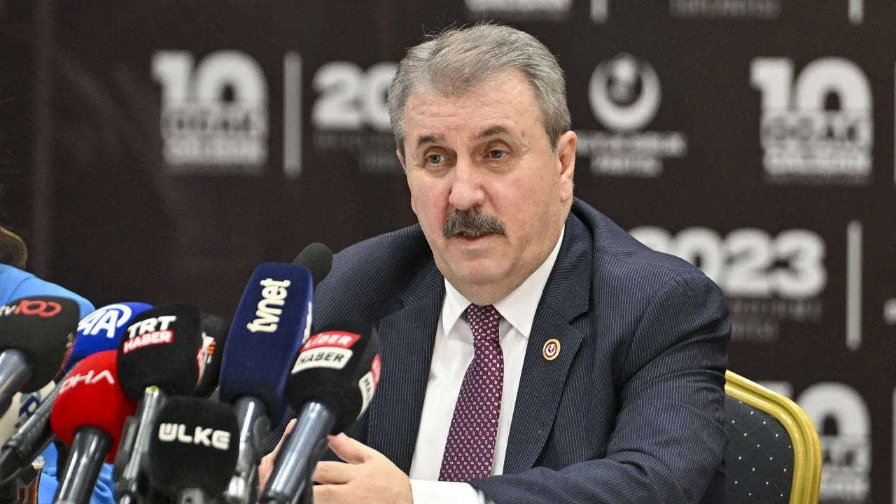 mustafa-desticiden-isbirligi-degerlendirmesi-sona-gelindi.webp