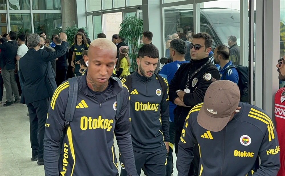 aa-20260508-41326452-41326450-fenerbahce-kafilesi-konyaya-geldi-1.webp