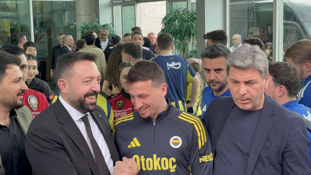 aa-20260508-41326452-41326451-fenerbahce-kafilesi-konyaya-geldi-1.webp