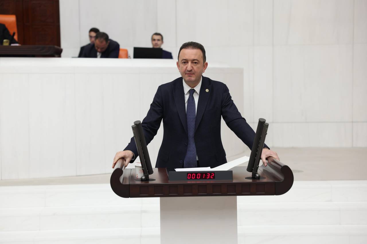 chp-konya-milletvekili-baris-bektas-foto.jpg