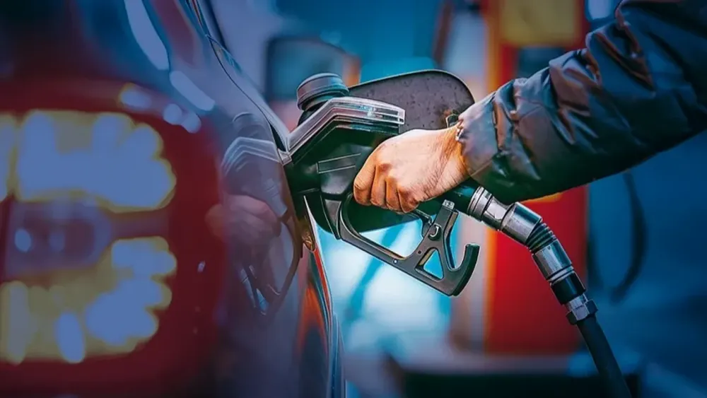 benzin-mazot-fiyati-son-dakika-motorine-indirim-geliyor-benzine-indirim-var-mi-842x474-h-b-rjr-kvf-c-h.webp