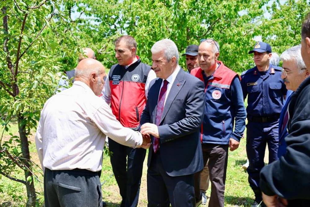 aa-20260603-41568393-41568390-konya-valisi-akin-aksehirde-selden-etkilenen-bolgelerde-incelemelerde-bulundu.jpg