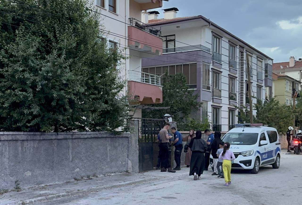 aa-20260604-41581752-41581750-konyada-bir-kisi-bosanma-asamasindaki-esini-bicakla-yaraladi.jpg