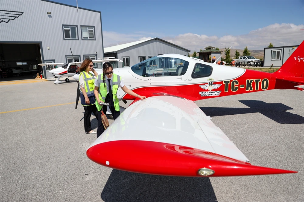 aa-20260613-41658718-41658705-pilotluk-hayalini-gerceklestiren-genc-kiz-mezuniyet-heyecanini-annesiyle-gokyuzunde-yasadi.webp