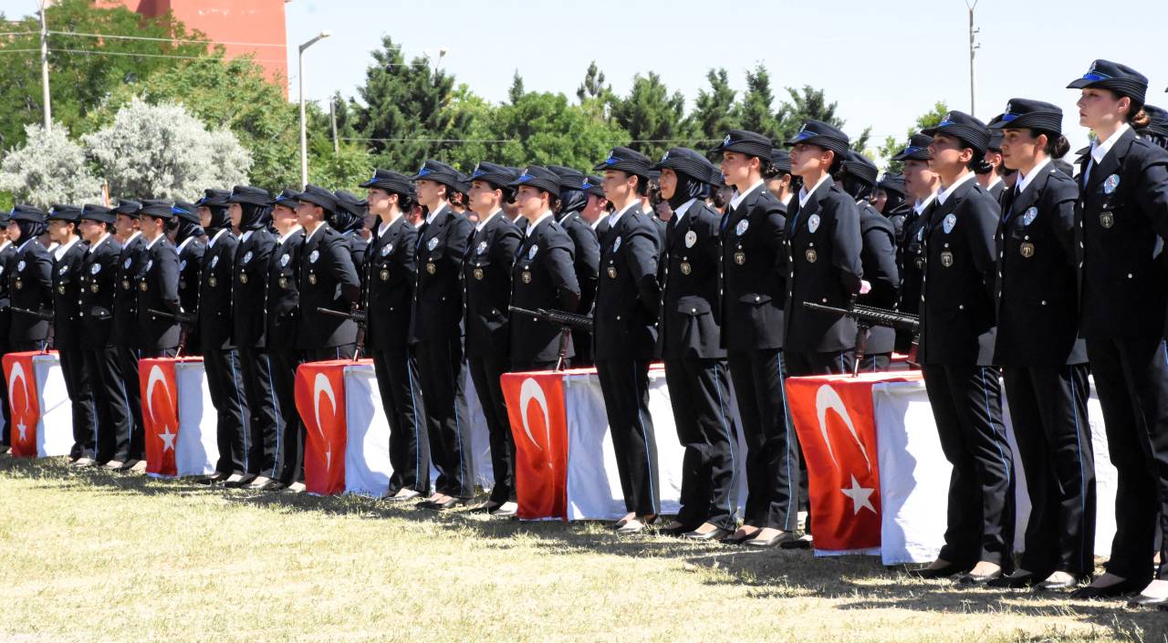 aa-20260625-41781130-41781125-aksarayda-egitimini-tamamlayan-485-polis-adayi-mezun-oldu.jpg