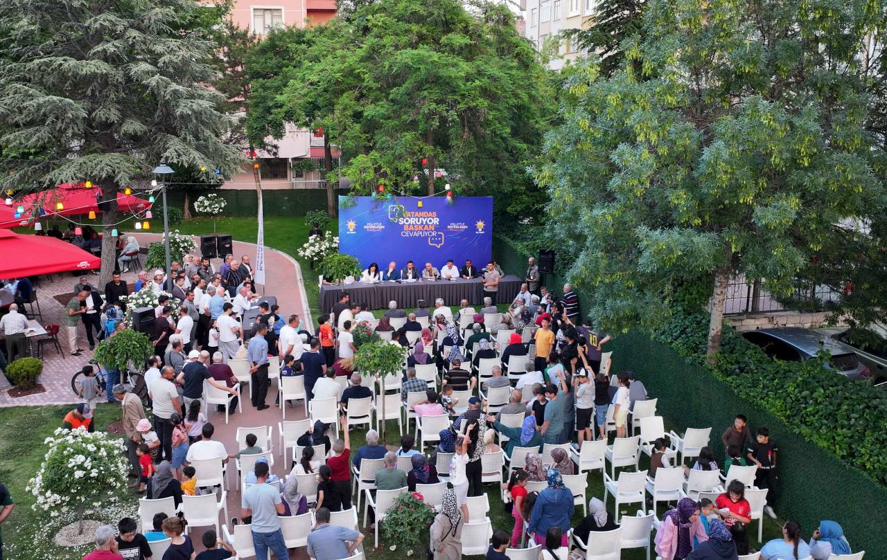 baskan-kilca-vatandas-soruyor-baskan-cevapliyor-programinda-vatandaslarla-bir-araya-geldi-2.jpg