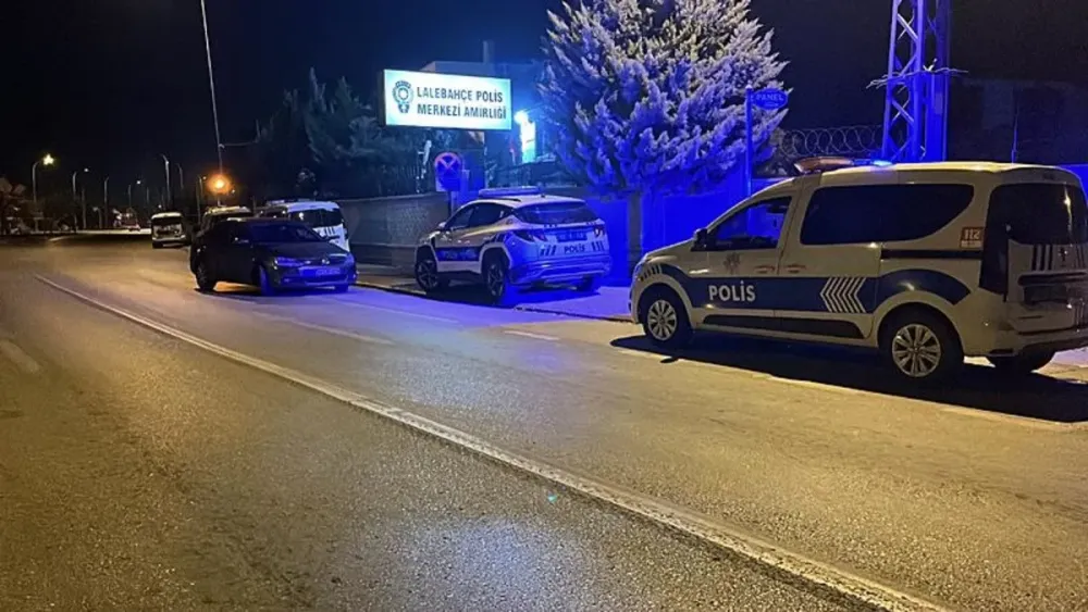 1200x675-konyada-polis-merkezinde-bicakli-saldiri-taciz-suphelisi-oldu-egm-mufettis-gorevlendirdi-1761220951659-001.webp