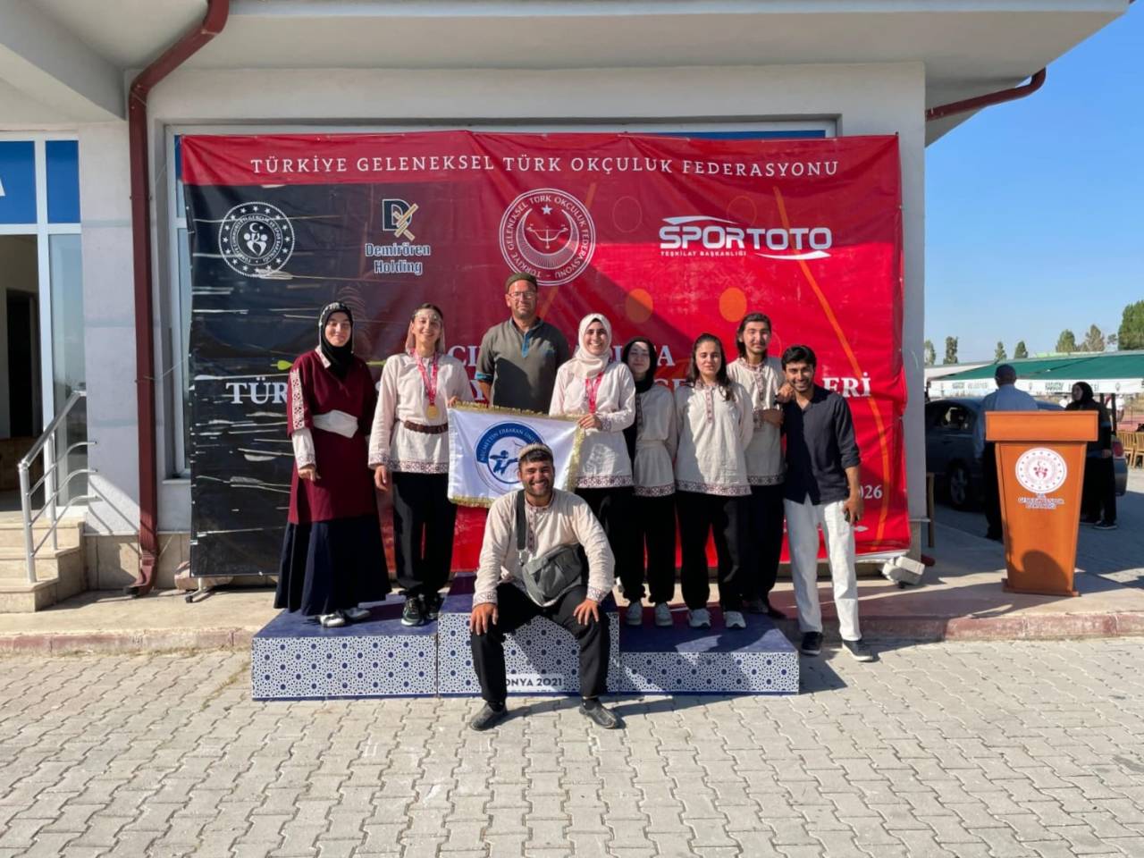 geleneksel-turk-okculugu-bolge-elemelerinde-neu-ruzgari.jpeg