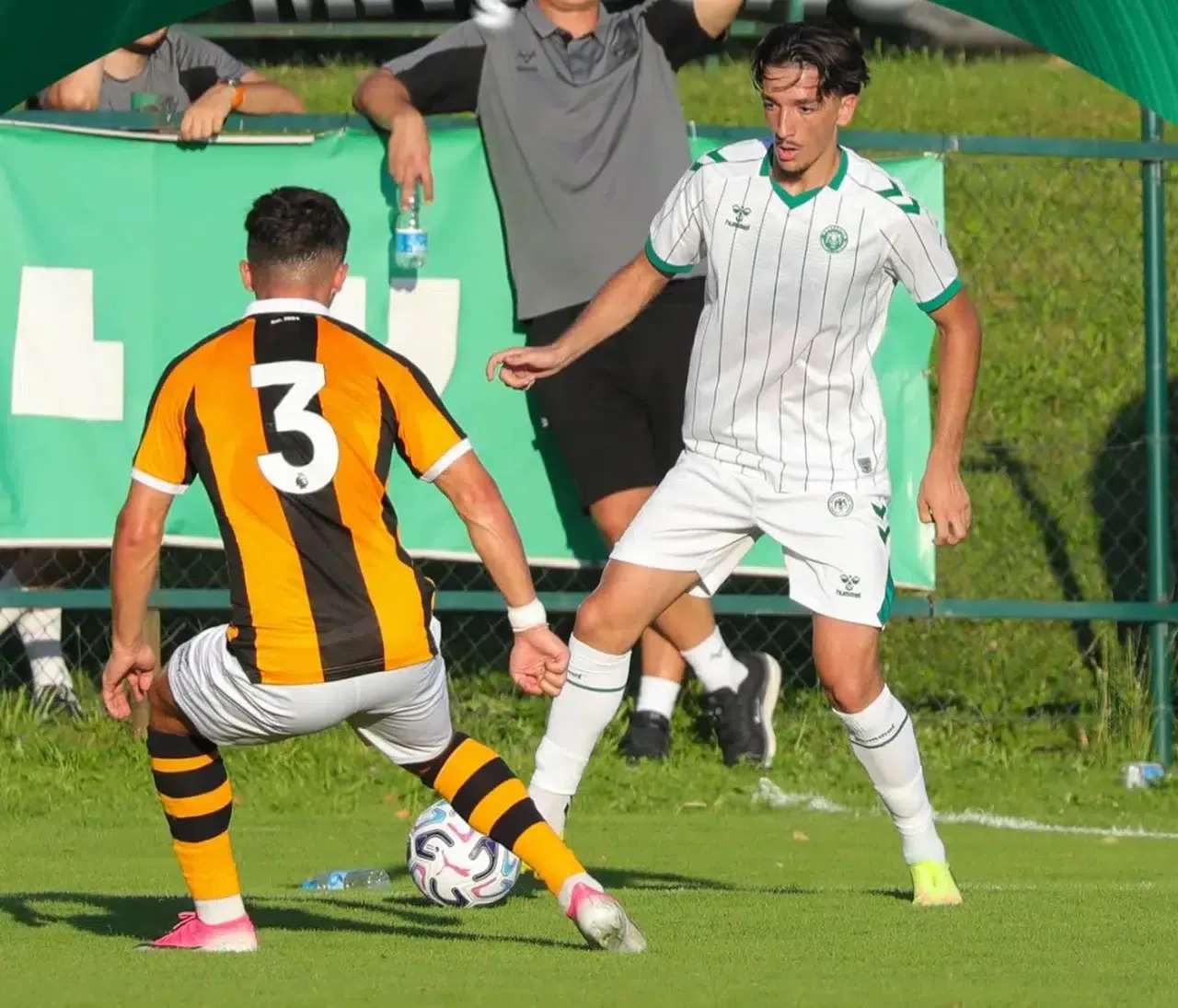 iswq-konyaspor-hazirlikta-hull-citye-maglup-oldu.webp
