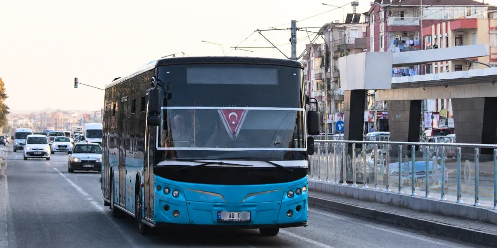 otobus-cobra.webp